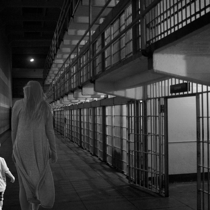 „Închisoarea pentru mame mi-a schimbat viața”. O femeie a povestit cum și-a pus viața la punct după ce a stat după gratii cu copilul ei