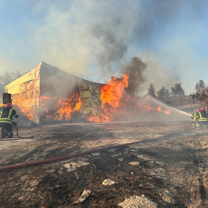 Incendiile devastatoare din Grecia sunt vizibile din Spațiu. Un pompier român a fost rănit grav în lupta cu flăcările