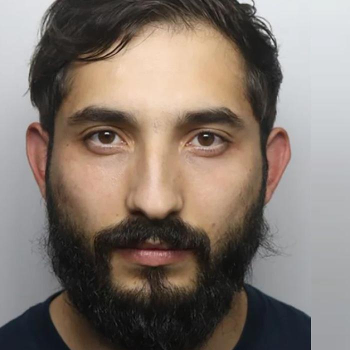 Un român din Marea Britanie, care a pretins în mod fals că a fost urmărit de extremiști în timpul revoltelor, a fost condamnat la închisoare