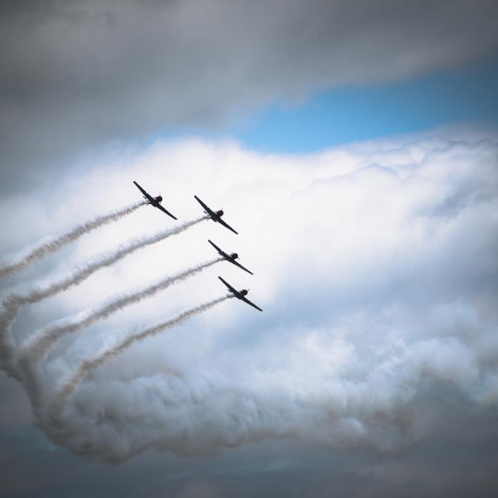 Accident aviatic în Franţa: Coliziune între două avioane de luptă Rafale; piloţii sunt căutaţi