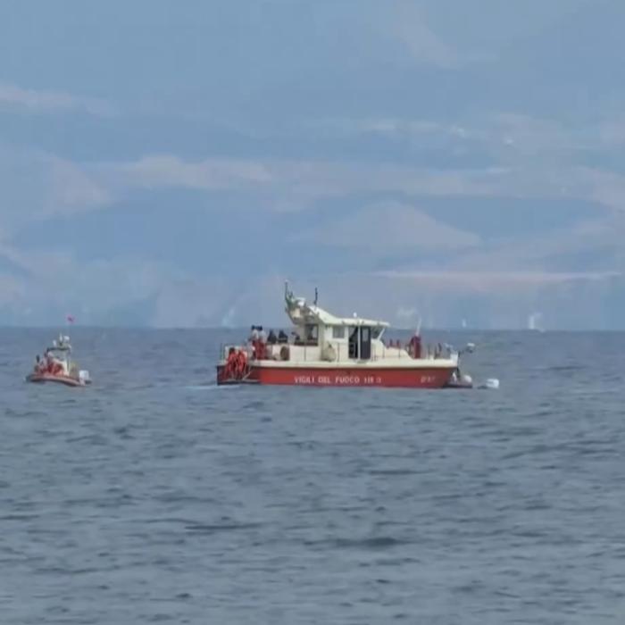 Cinci cadavre au fost găsite pe iahtul de lux scufundat în Sicilia. Căutările continuă