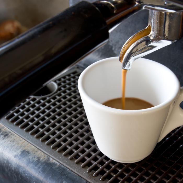 Doliu în Italia: crește prețul cafelei la bar. "Ne îndreptăm spre 2 euro pentru o ceașcă"
