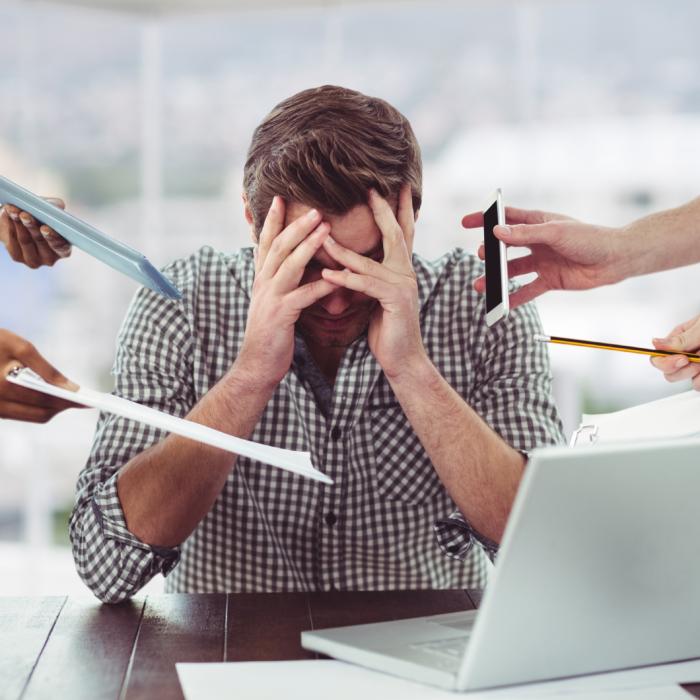 Italia introduce dreptul la deconectare: Șeful nu te va mai putea suna în afara programului de lucru