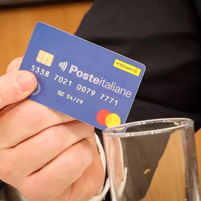 Patronul unui local din Italia refuză vehement plățile cu cardul: "Să vină garda financiară la mine, să le explic" 