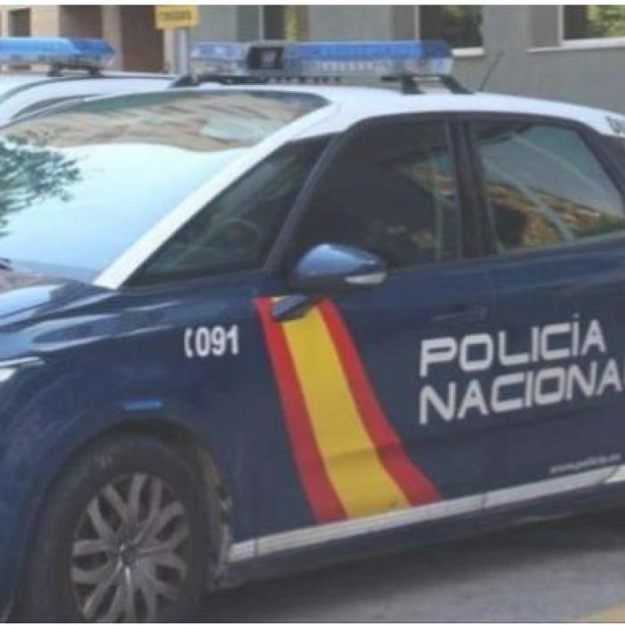 O româncă și fiul său au fost arestați în Spania pentru jefuirea unui bătrân de peste 50.000 de euro