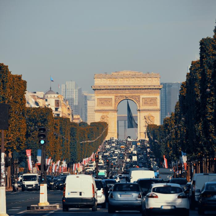 SUV-urile ar putea fi interzise în Paris. Primăria a făcut deja o solicitare guvernului francez