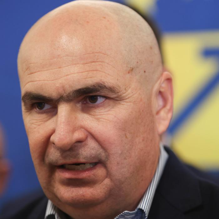 Ilie Bolojan l-a sunat de urgență pe Marcel Ciolacu și i-a cerut să renunțe la cheltuielile mari pe care le plănuia