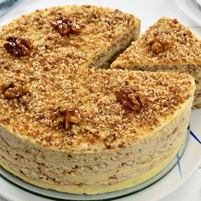 Tort Krantz – Secretul unui desert perfect! Rețeta clasică ce te va cuceri cu nuci caramelizate și cremă fină