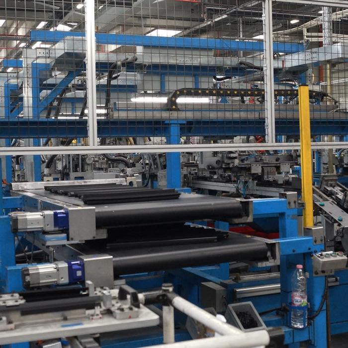 Grupul auto Stellantis şi o companie chinezească investesc 4 miliarde de euro într-o uzină de baterii în Spania