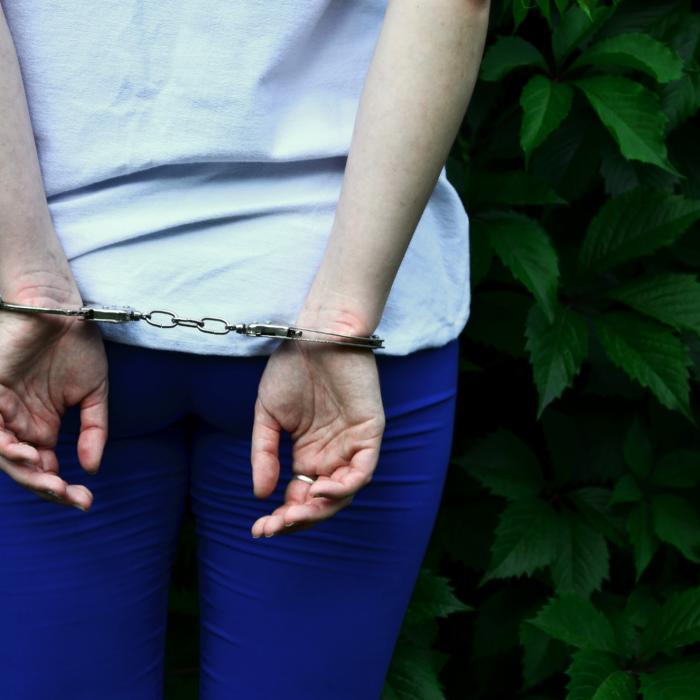 Surpriză totală pentru o româncă: a solicitat un pașaport în SUA, dar a aflat că e căutată în Belgia de 9 ani
