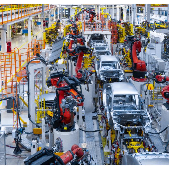 Defecțiuni la peste 700 000 de mașini, după ce un mare producător auto a anunțat că dă afară 3000 de oameni