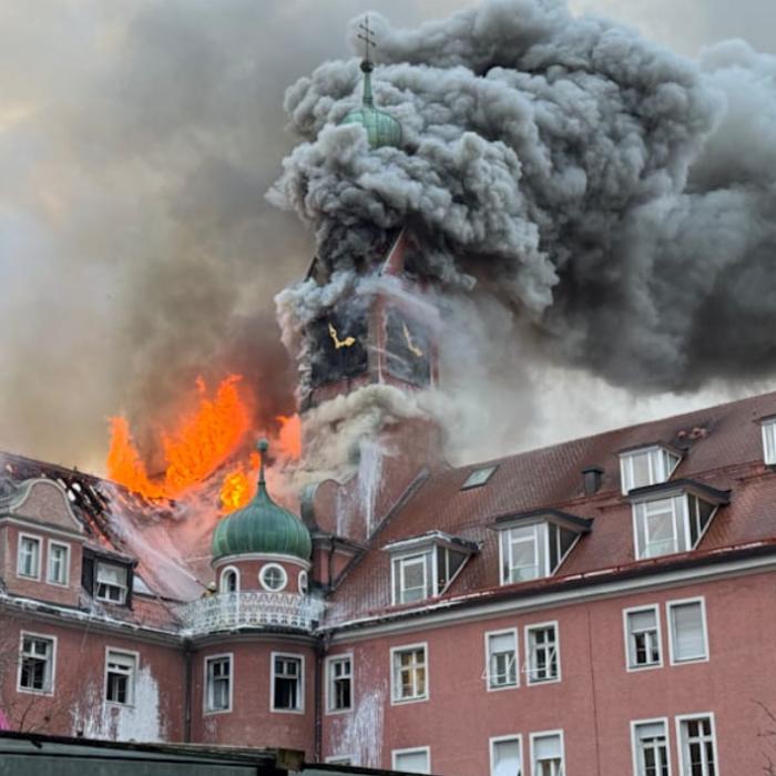 Incendiu la un cămin de bătrâni din Munchen. 15 persoane rănite