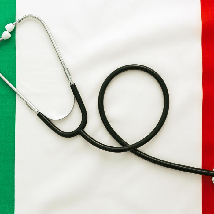 Românii din Italia cheltuiesc sume uriașe pe servicii private de sănătate. Timpii mari de așteptare îi fac să scoată bani din buzunar pentru a merge la medic