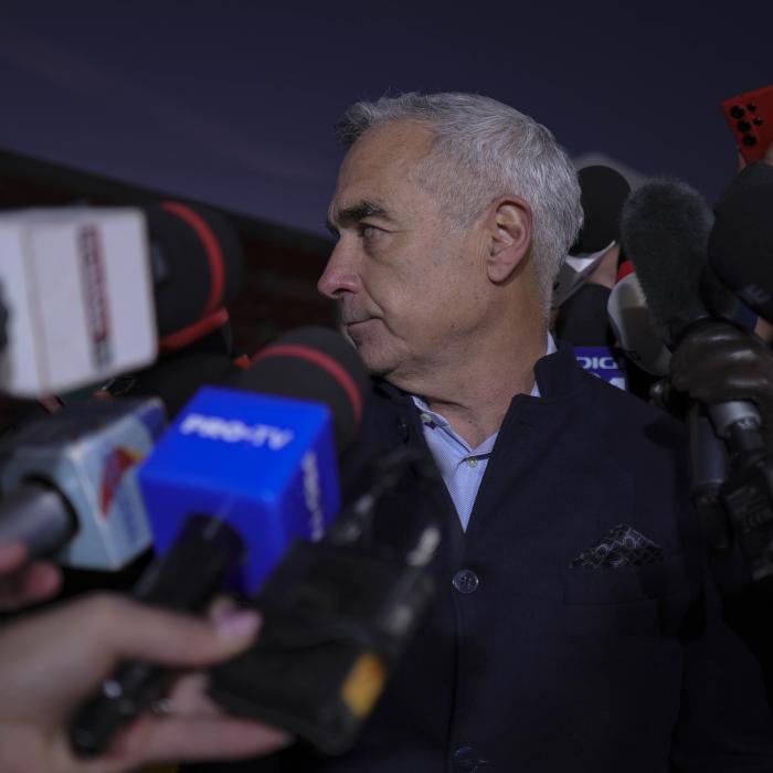 Călin Georgescu nu a fost găsit acasă de poliţişti. El se află sub control judiciar