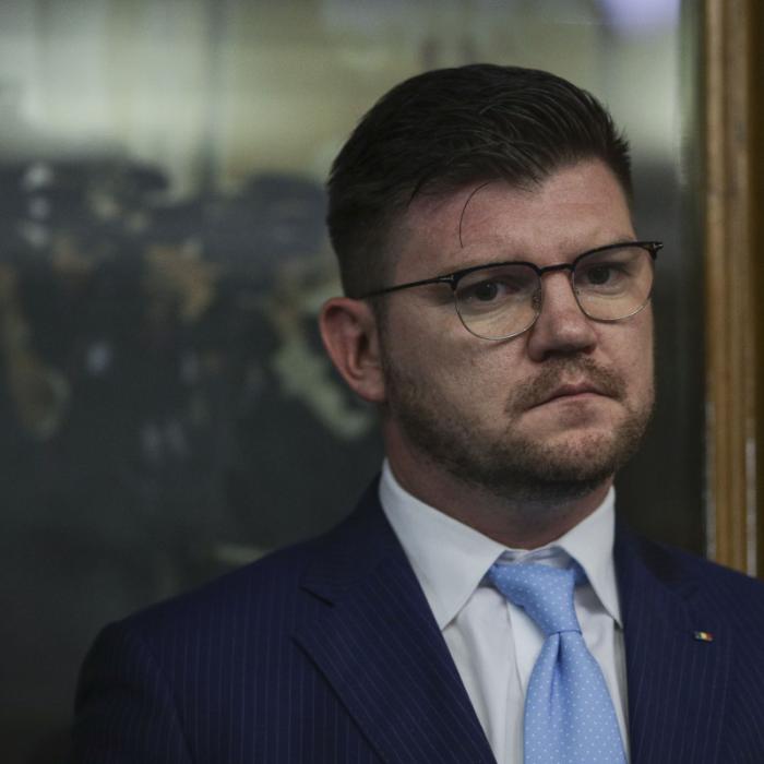 Anton Pisaroglu nu mai candidează la prezidențiale. Lansează „Mișcarea pentru Turul 2, Înapoi”