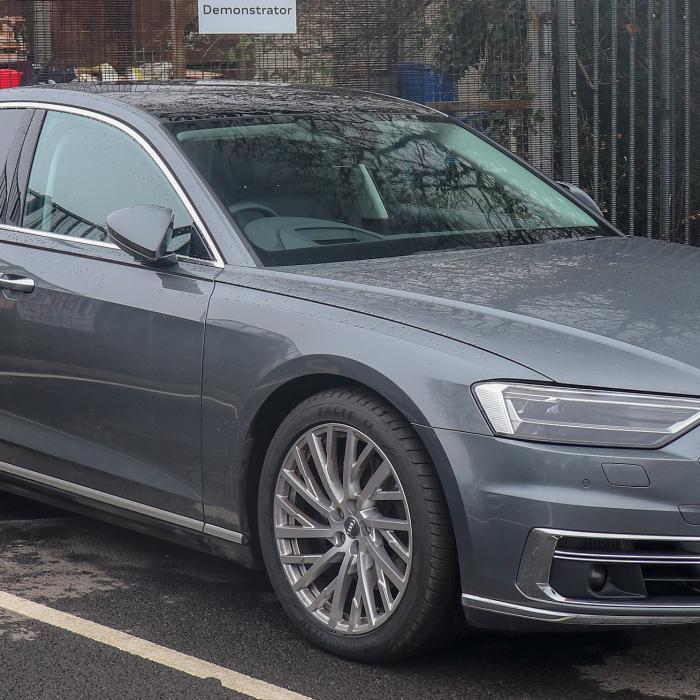 Audi a blocat toate mașinile în porturile americane din cauza tarifelor. Livrările sunt zero
