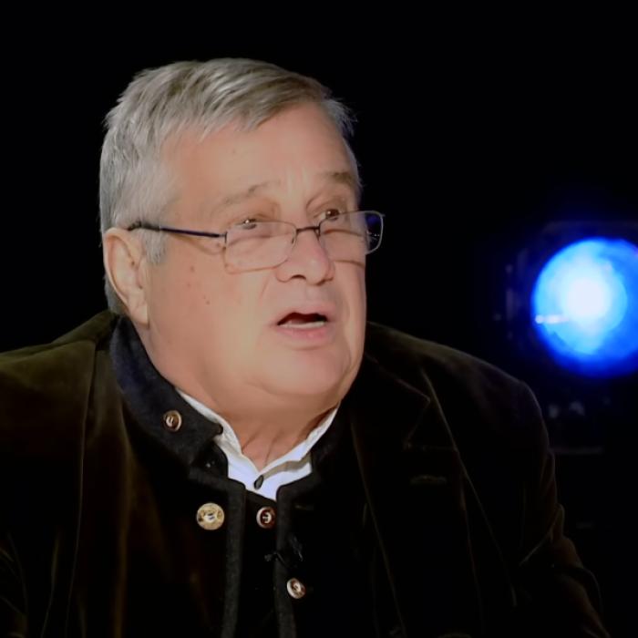 Dinescu spune că îl dă în judecată pe Victor Ponta, după ce i-a inundat casa în 2014: "Trei săptămâni am mers cu barca"