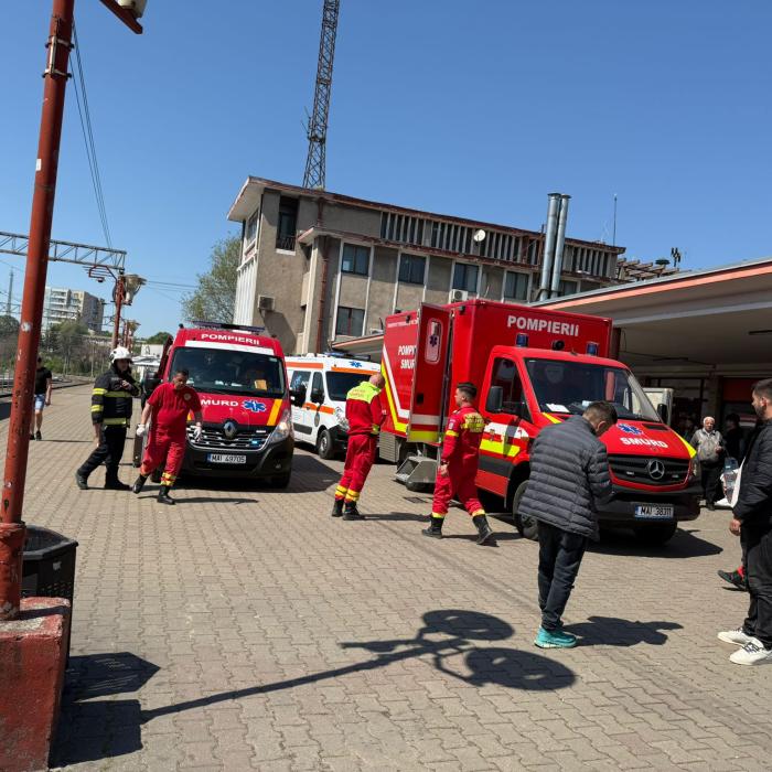 Accident feroviar în Constanța. S-au ciocnit două trenuri. A fost activat Planul Roșu