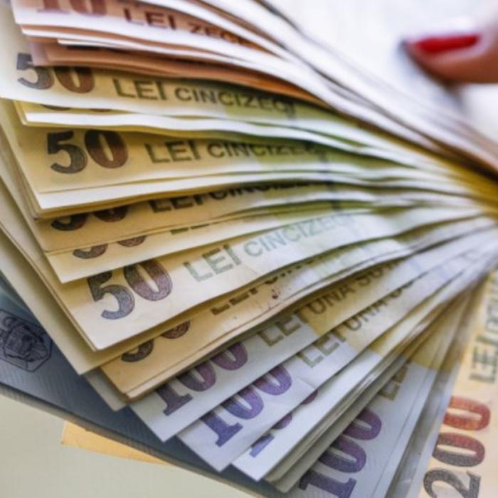 Proiect: Reduceri de posturi şi o scădere cu 30% a salariilor la ASF, ANRE şi ANCOM