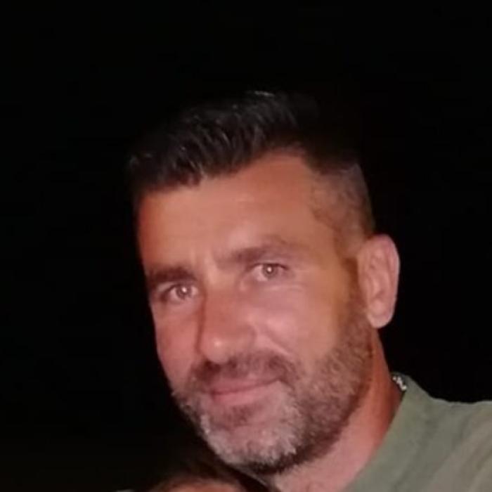 El e românul care a pierit în accidentul de motocicletă din Italia. Marius lasă în urmă o soție însărcinată și o fetiță