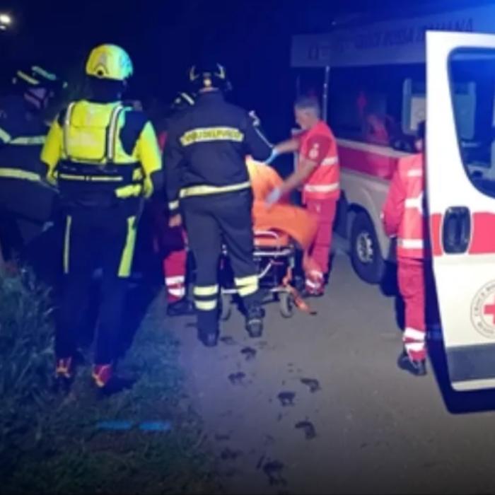 Româncă moartă pe o plajă din Italia, după ce i s-a făcut rău în apă. Femeia s-a stins sub ochii soțului său