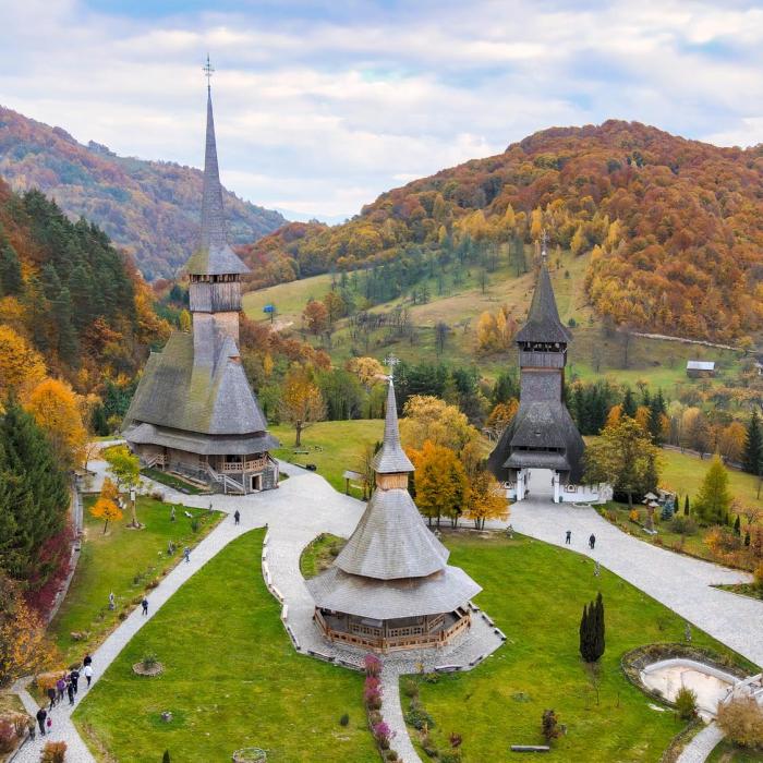 După tăierea voucherelor de vacanță, patronii români din turism se plâng de numărul redus de turiști străini 