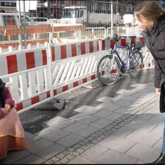 Locuitorii unui cartier din Munchen sunt terorizați de un grup de cerșetori din România: "E ceva foarte rău"