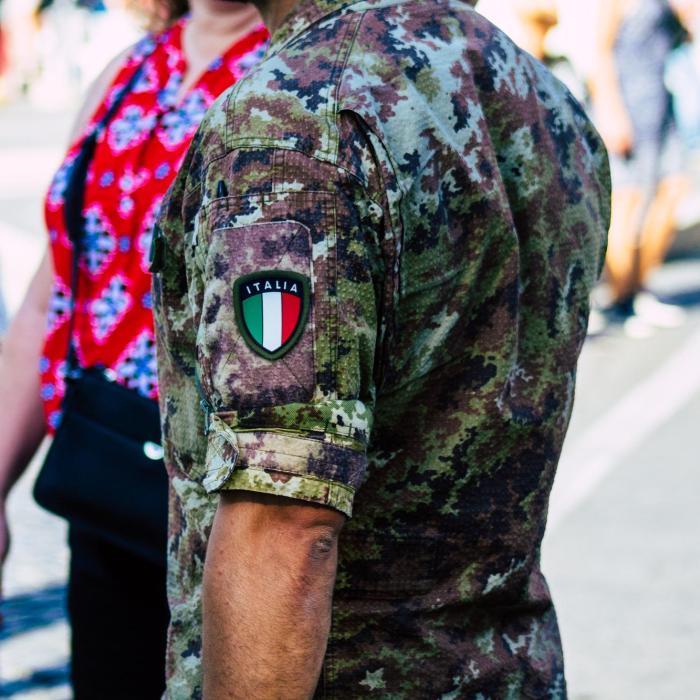Italia ia în calcul revenirea la serviciul militar. Iată propunerea ministrului Apărării