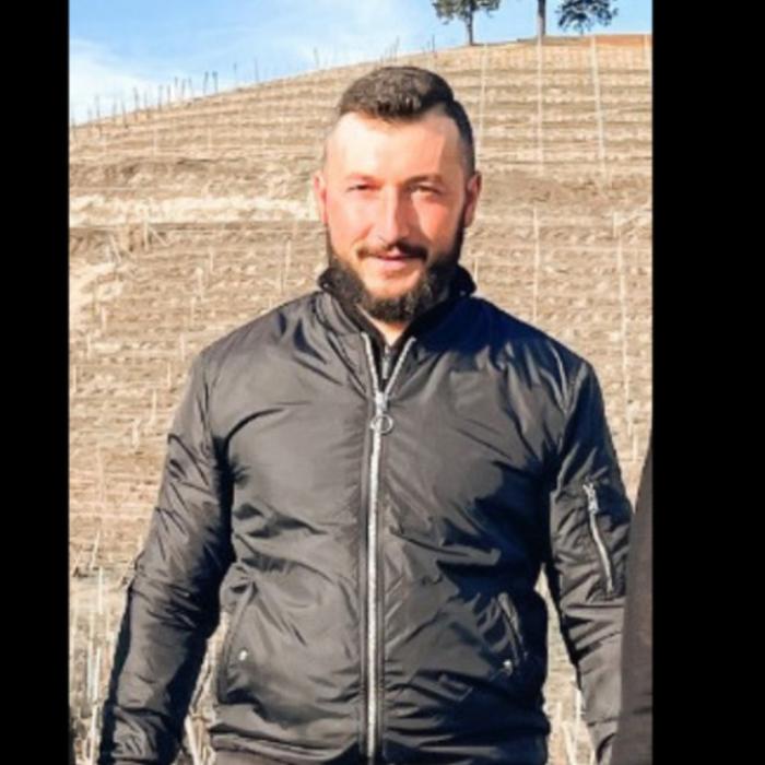 "Ne va lipsi enorm". Colegii și familia plâng dispariția lui Costel, românul mort în Italia la doar 35 de ani
