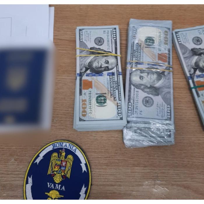 Sumă uriașă, descoperită la două ucrainence care voiau să intre în România 