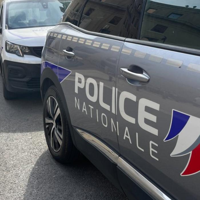 Autorul atacului de la metroul din Paris avea ordin de expulzare din Franţa
