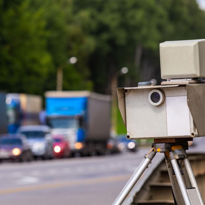 Pedepse drastice pentru vitezomani în Franța: Depășirea limitei cu peste 50 km/h te poate trimite la închisoare