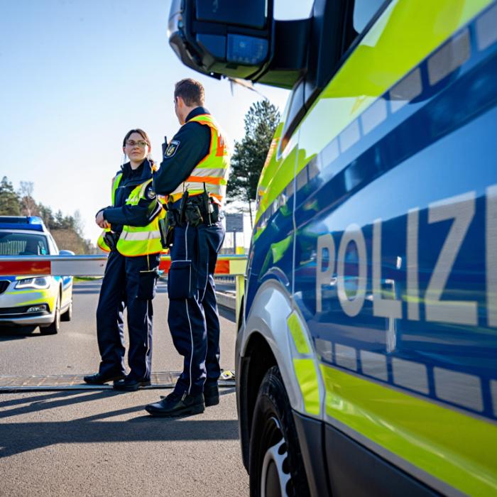 Român reținut de poliție în Germania, după ce a dat cu mașina peste doi pietoni și a încercat să fugă