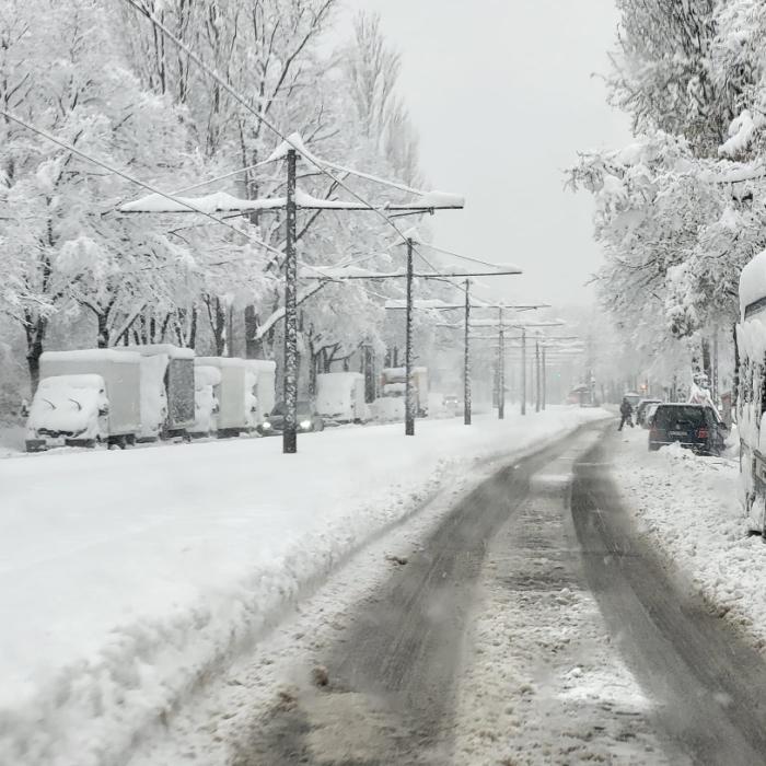Ninge în Italia. Zonele vizate de îngheț și vânturi de până la 100 km/h