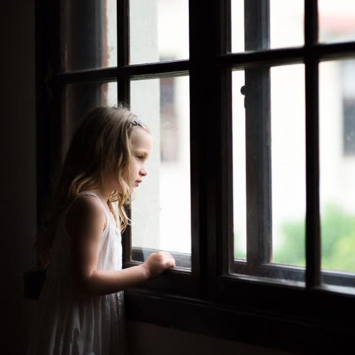 Româncă din Germania, nevoită să stea separată de propriii copii pentru a-i salva de sărăcie: "Mami, de ce pleci mereu?"