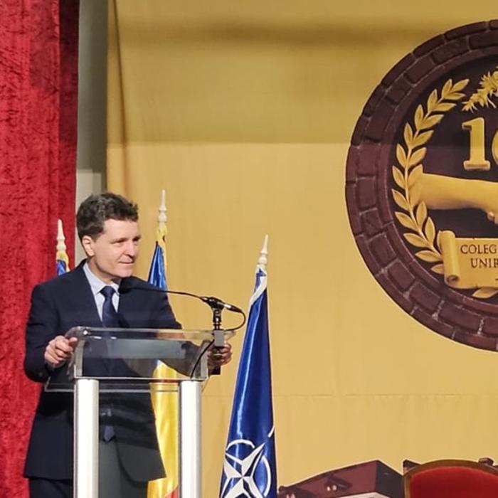 Nicușor Dan, lecție despre patriotism: „Înseamnă să fii mândru de cine ești, dar nu să te bați cu pumnul în piept”