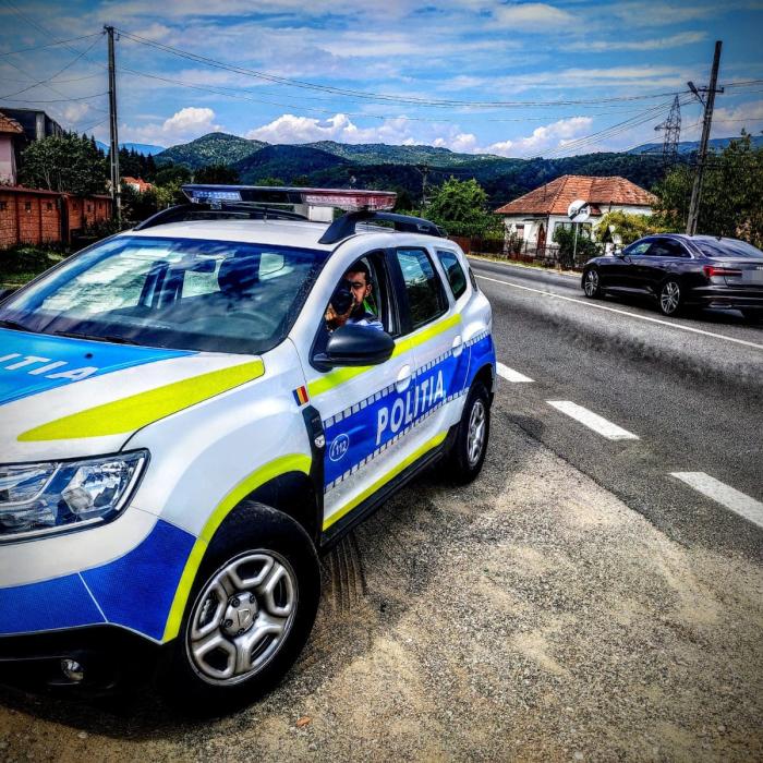 Tânăr de 22 de ani, împușcat de un polițist, în Mureș, după ce l-a lovit în cap