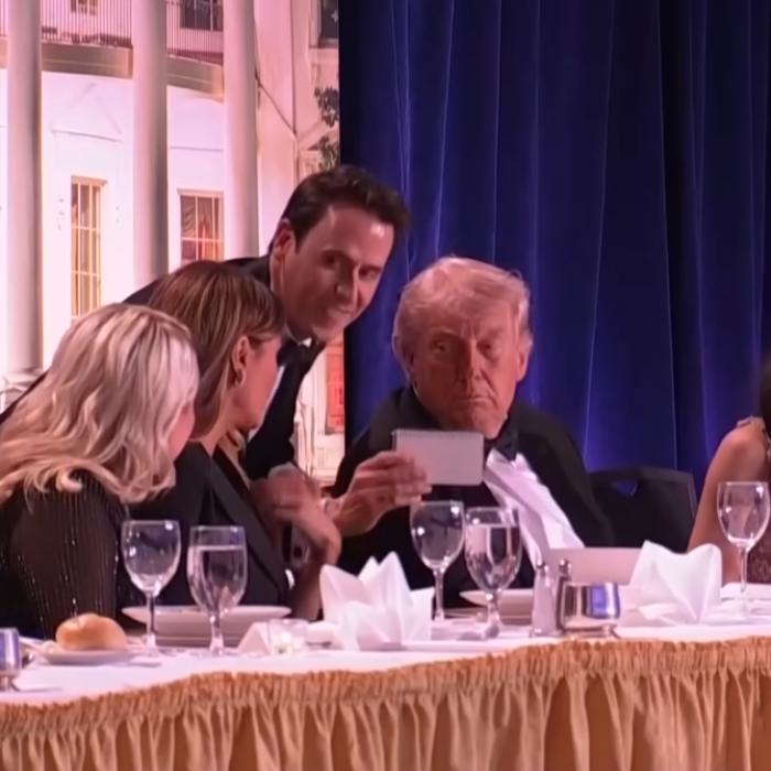 Focuri de armă la dineul corespondenților de la Casa Albă. Donald și Melania Trump, evacuați de trupele speciale - VIDEO