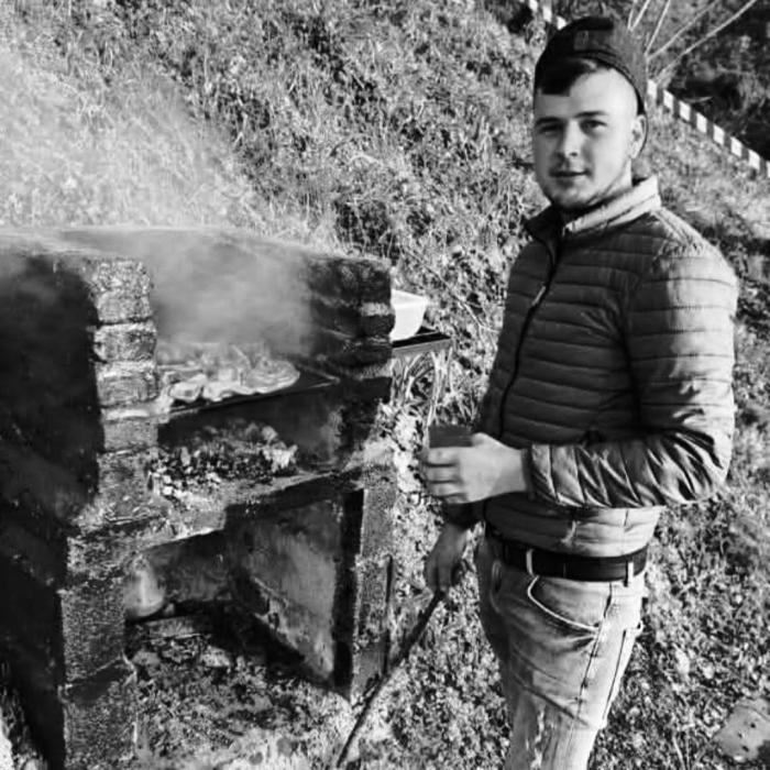 Român de 27 de ani, mort în Italia după ce și-a salvat fratele de la înec. Cristi lasă în urmă un bebeluș de câteva luni
