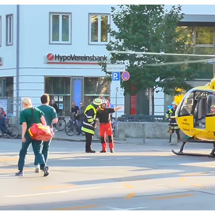 Șase români, accident de muncă în Austria. Doi se află în stare gravă, au fost preluați cu elicopterul 