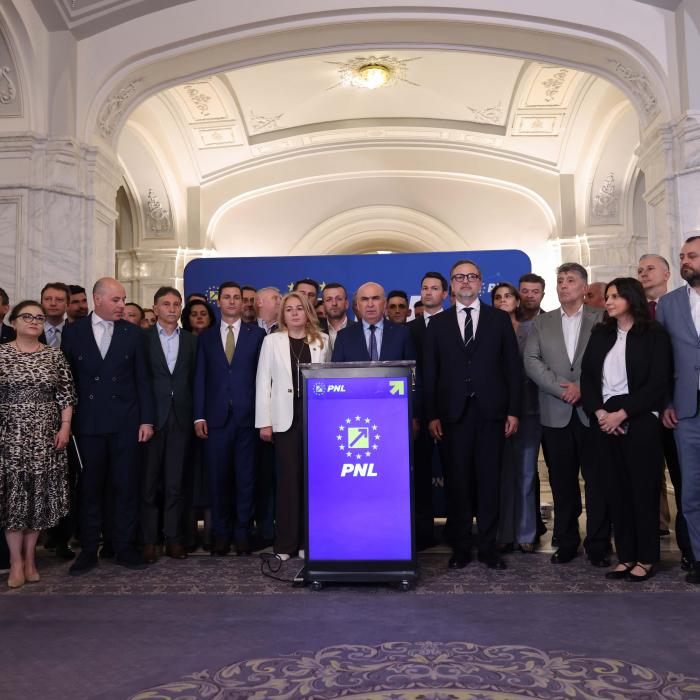 Candidaturile pentru şefia PNL se pot depune până la ora 17:00. Congresul extraordinar - duminică