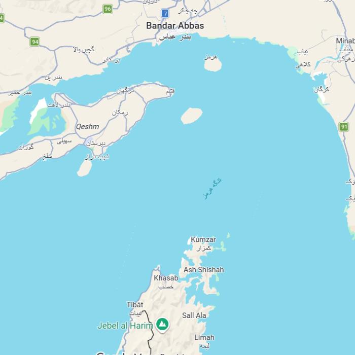 Traficul maritim prin Strâmtoarea Ormuz s-a prăbușit după schimbul de lovituri între SUA şi Iran