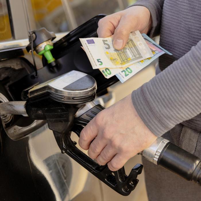 3 euro pentru un litru de motorină în Italia. Avertismentul experților care dă fiori șoferilor. Reducerea accizelor s-a dovedit un eșec