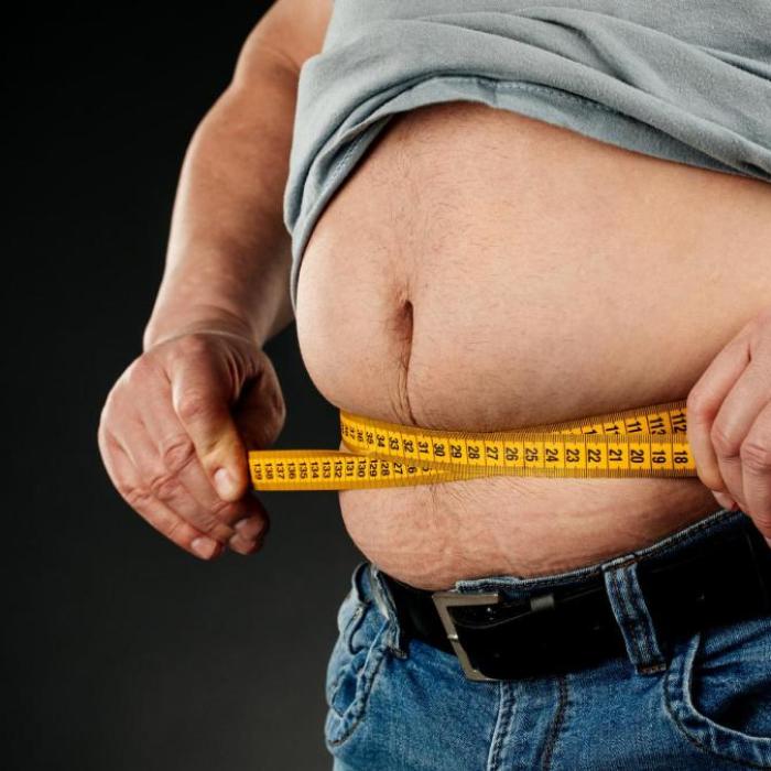 Obezitatea abdominală reînnoiește criteriile de risc cardiac. Medicii cer introducerea obligatorie a măsurării taliei la consultații