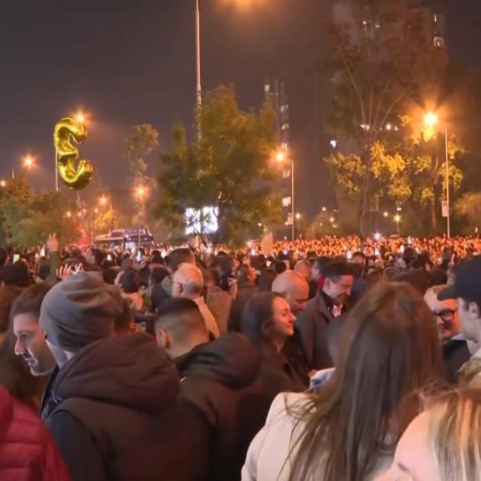 Alegeri în Serbia: Victorie istorică a mişcării studenţeşti în faţa lui Aleksandar Vucic
