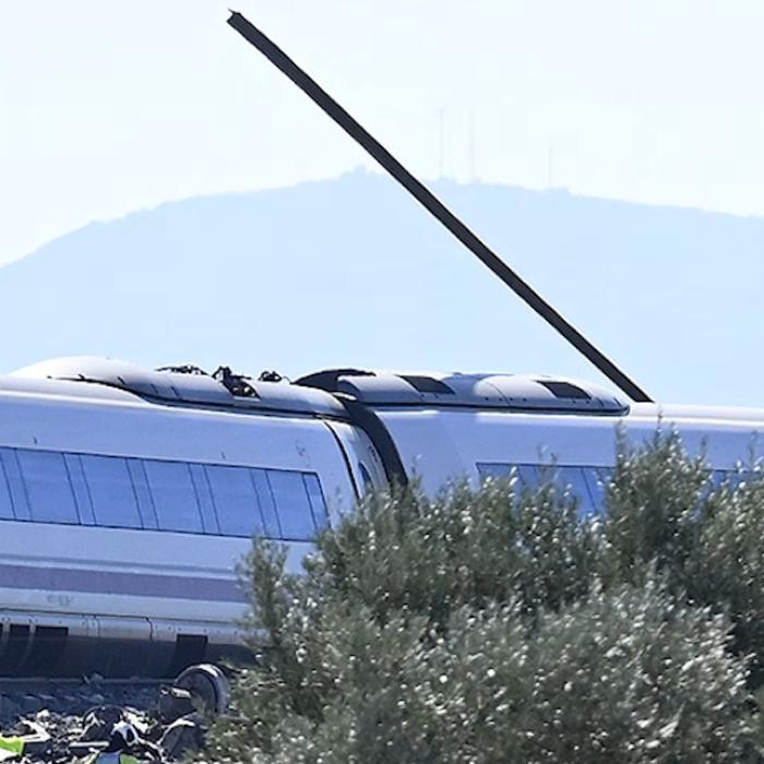 Trei calculatoare din anii '90, la baza defecțiunii care a dus la tragedia din Spania. Decizia "inexplicabilă" a operatorului a venit după