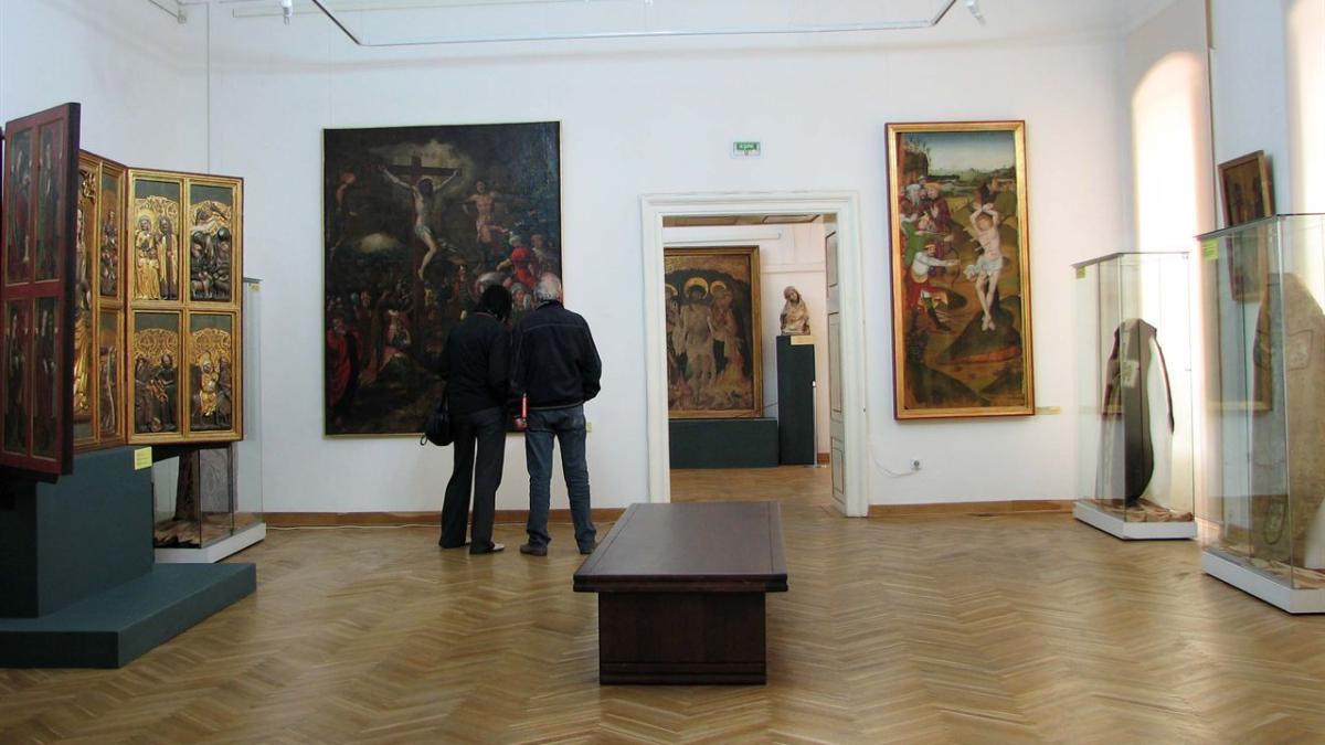 brukenthal_muzeu_interior