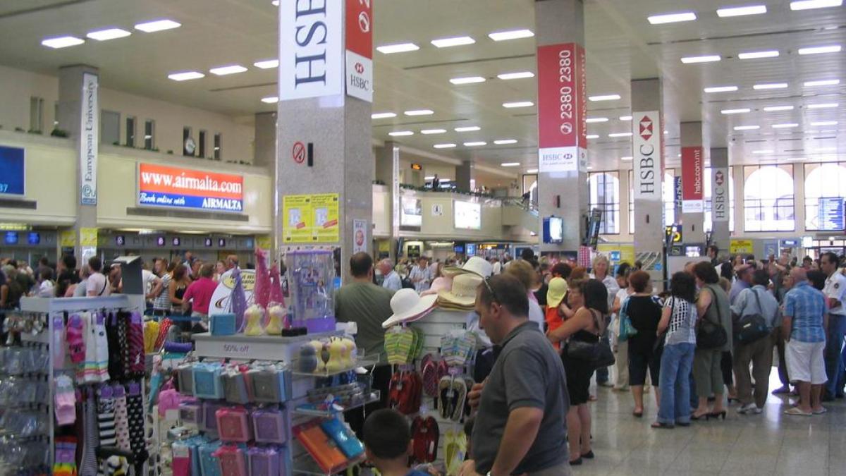 malta_international_airport