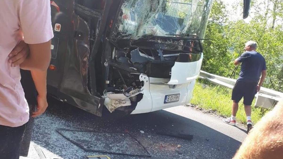 autobuz_accident_romania
