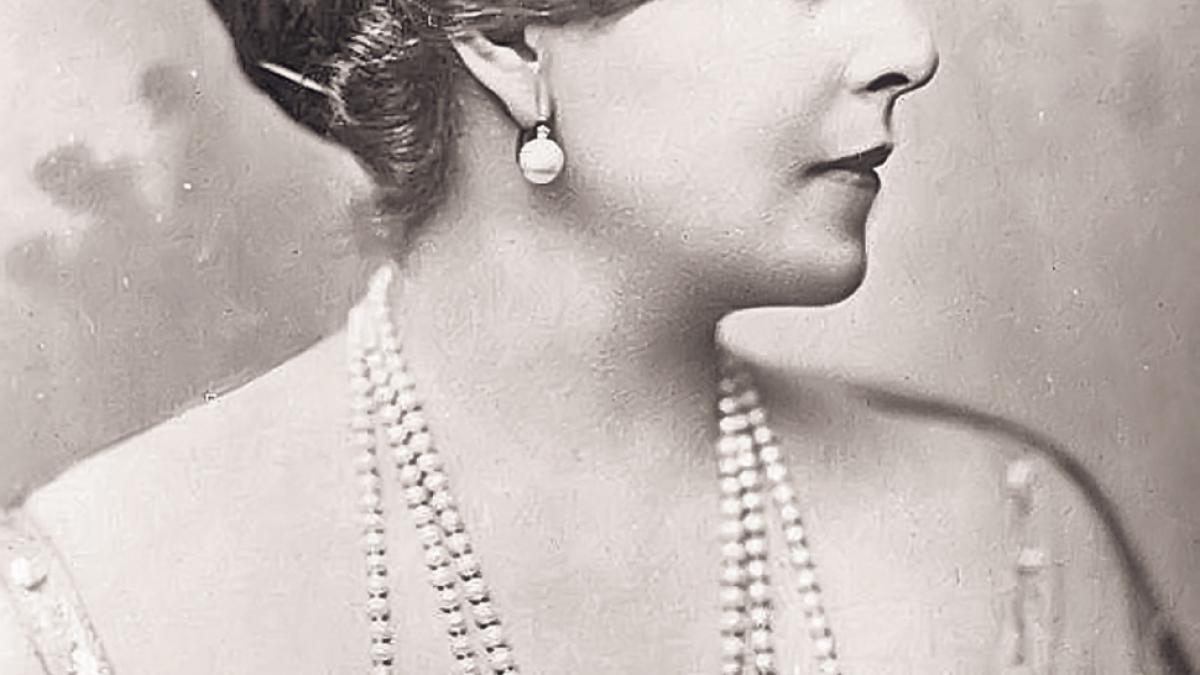 regina_maria_a_romaniei_970x1311